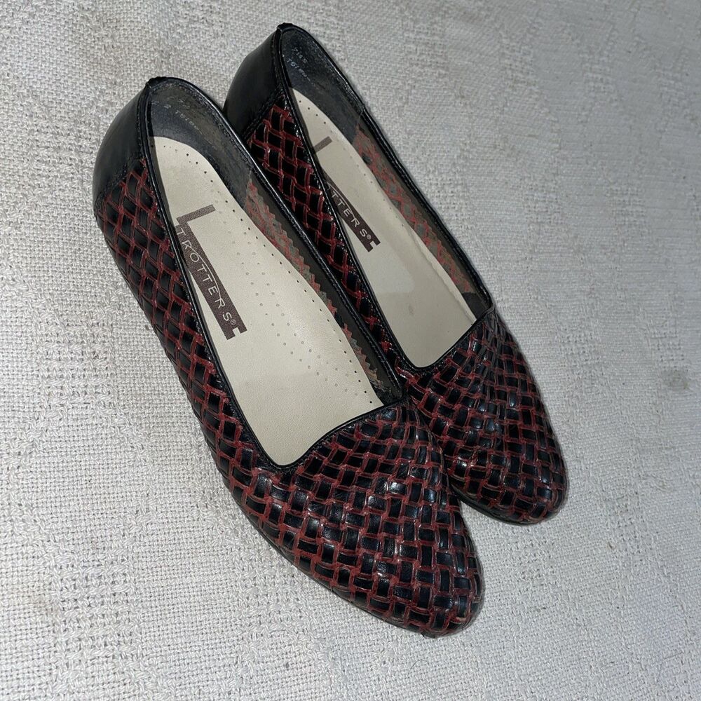 Trotters Womenβs Casual Flats Size 7.5 A Black Red Weave Leather Going Out Party